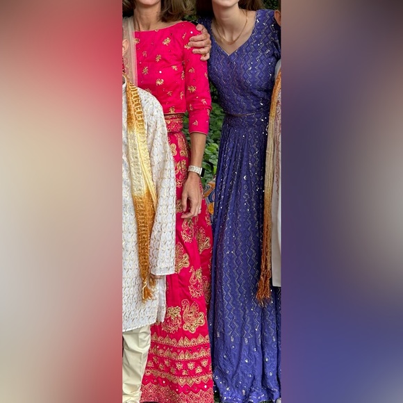 Pink Embroidered Bridal Lehenga Size Small - Picture 8 of 16